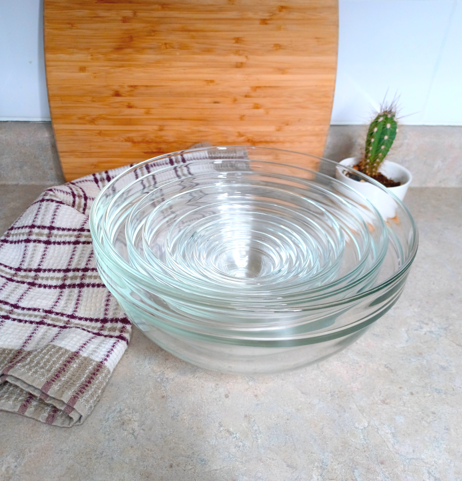 A Luminarc 10 piece stackable bowl set should be among your kitchen essentials!